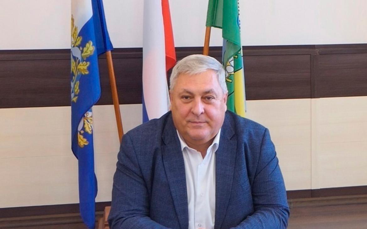 Уволенного с матом главу самарского района госпитализировали смотреть онлайн