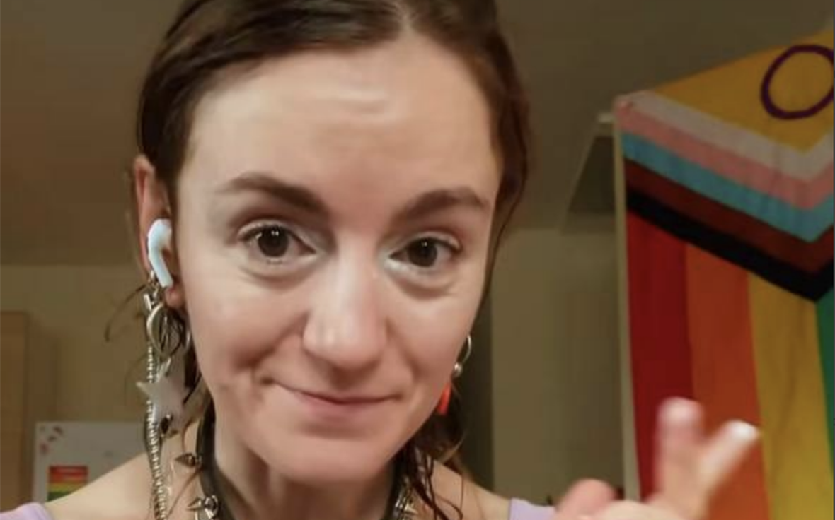 Секс-блогера Сашу Казанцеву заочно приговорили к девяти годам колонии смотреть онлайн