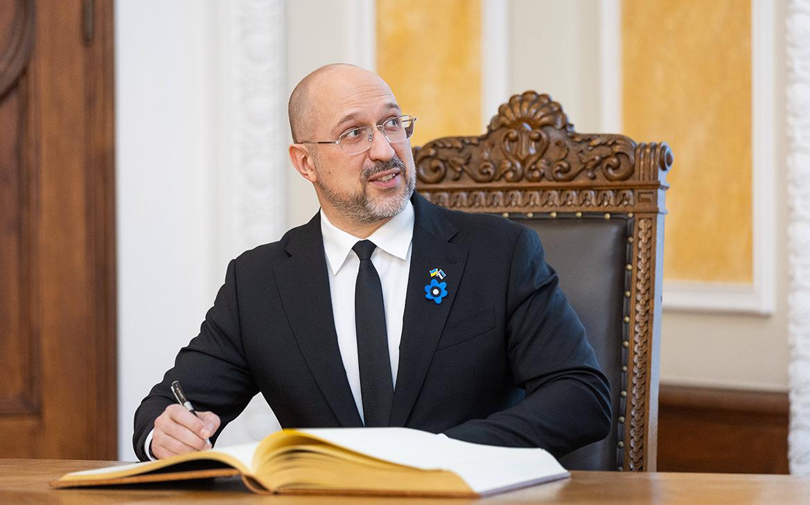 Журналист Axios назвал кандидатов на замену Ермаку смотреть онлайн