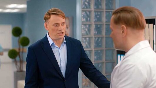 Акушер 2 сезон 3, 4 серия 18.11.2025 смотреть онлайн