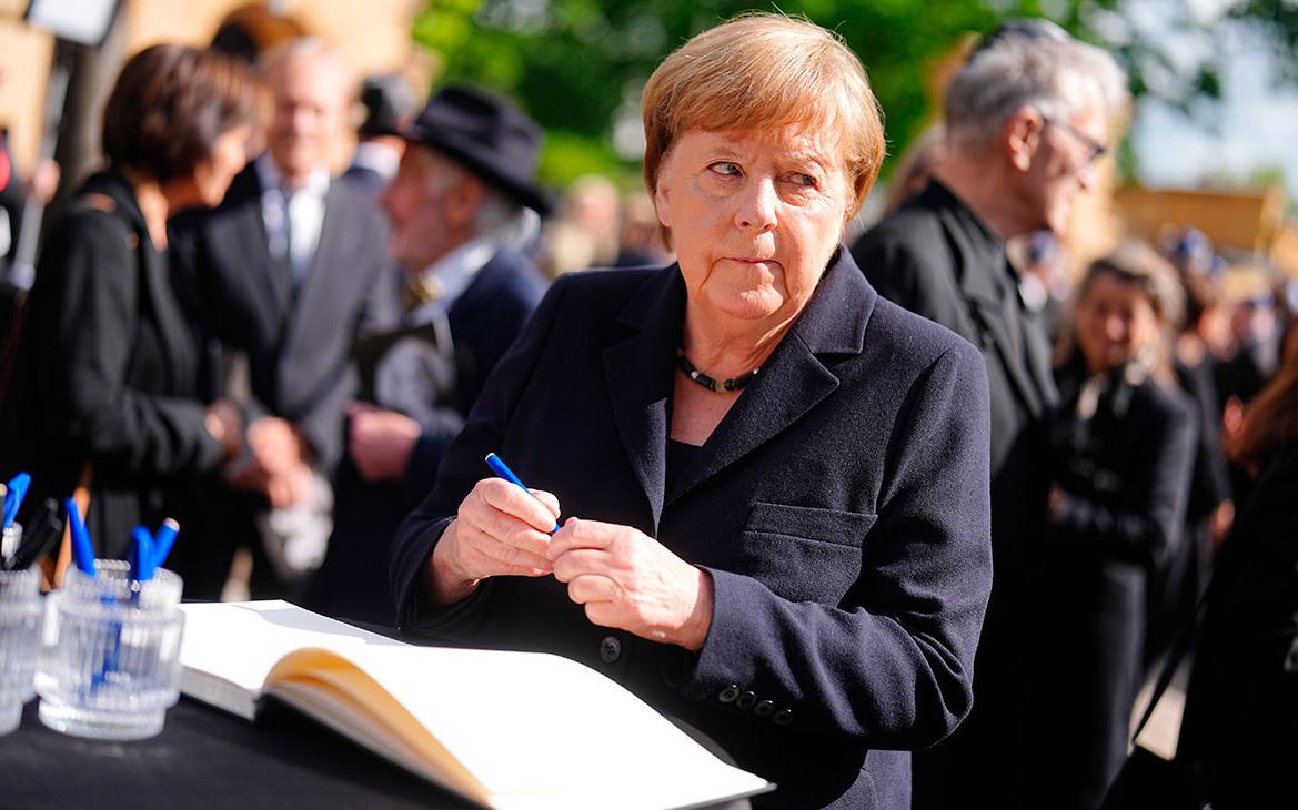 Bild оценила слова Меркель о мигрантах как критику канцлера Мерца смотреть онлайн