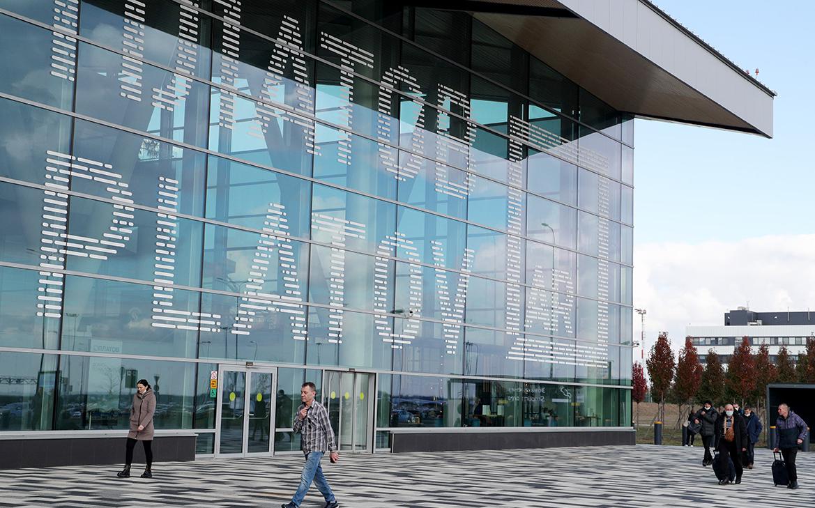 Минтранс не подтвердил скорое открытие аэропорта в Ростове-на-Дону смотреть онлайн