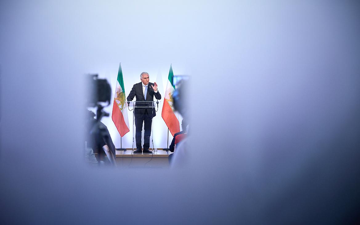 Наследник шаха Ирана заявил о готовности вернуться в страну смотреть онлайн