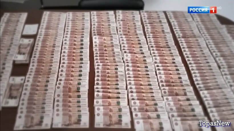 Малахов 27.10.25 Чиновник украл 2 млрд