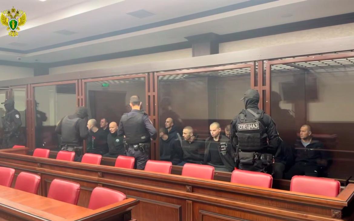 Суд приговорил 18 участников батальона «Айдар» к срокам до 21 года смотреть онлайн