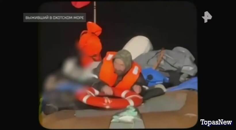 Выживший в Охотском море.